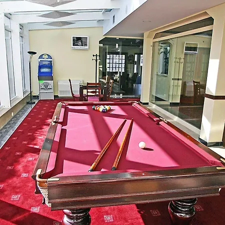 ホテル Cristal Marinha マリニャ・グランデ